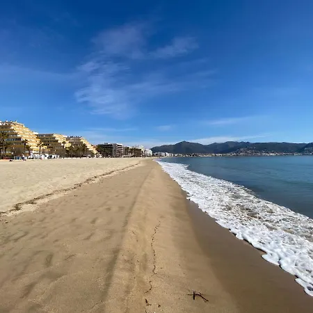 Apartamento Aquarium. 150 Metros Playa. *